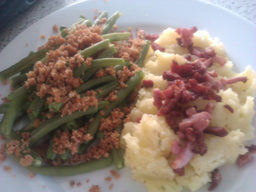 mashed potatoes and beans