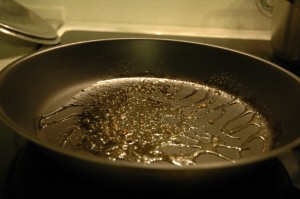 Oil with Cardamom