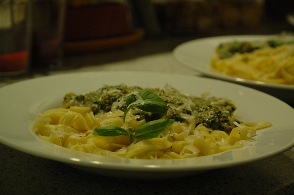 Pasta with Spinach Sauce