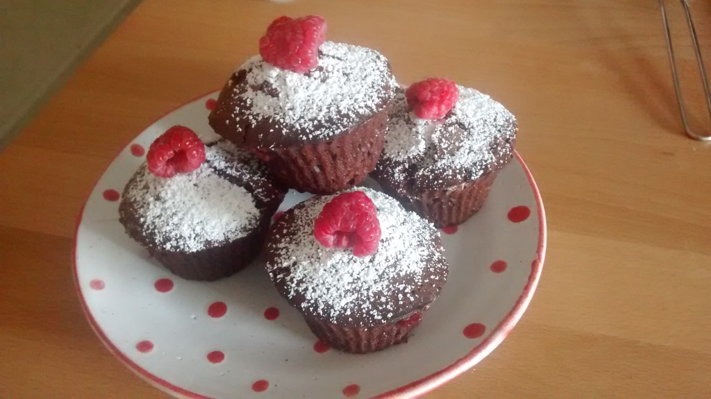 chocolate_raspberry_cupcakes